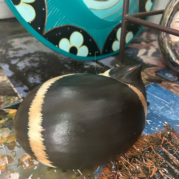 VTG Handmade & Painted Wood Sleeping Cat W/ Whiskers Folk Art Figurine Indonesia - Picture 4 of 16